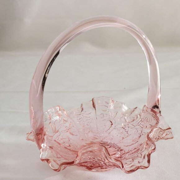 Vintage Fenton Glass Crimped Ruffled Basket Edge Dusty Pink with Handle - Picture 2 of 7